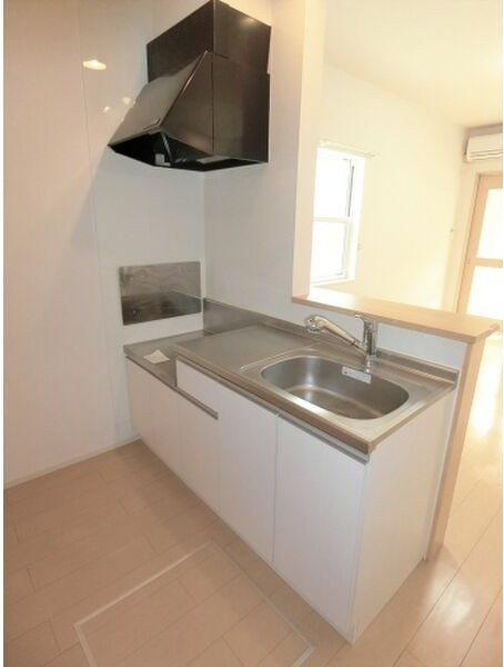 ベルコート【キャッシュバック対象物件】のキッチン|コンパクトなキッチンで掃除もラクラク