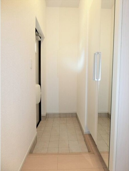 ベルコート【キャッシュバック対象物件】の玄関|明るい玄関です