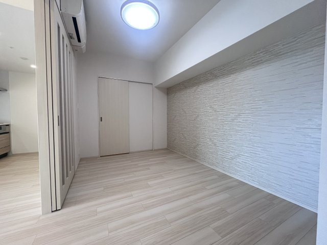 【洋室】 | プレジオ西宮北口 | 個人の部屋や寝室として使える洋室です