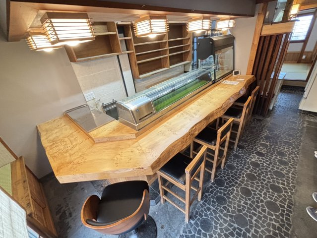 湯本駅徒歩４分！和風料理店居抜き貸店舗！の内装