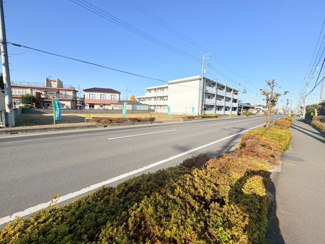 【前面道路含む現地写真】 | 鶴ヶ島市中新田　建築条件なし売地　東武越生線『一本松駅』徒歩6分　【新町小学区】