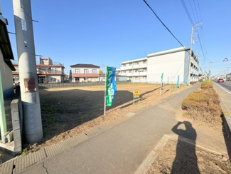 【前面道路含む現地写真】 | 鶴ヶ島市中新田　建築条件なし売地　東武越生線『一本松駅』徒歩6分　【新町小学区】