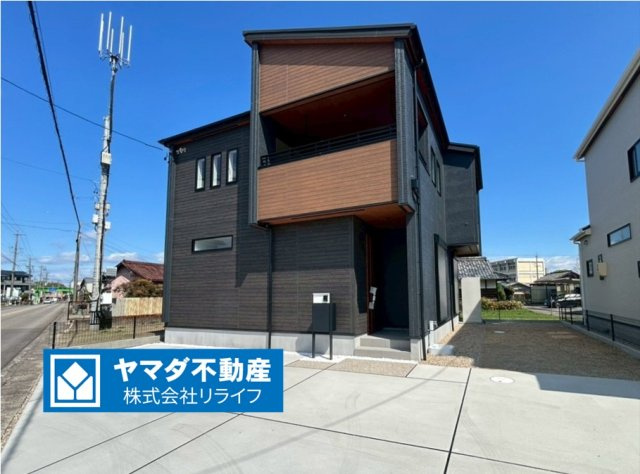 ブルーミングガーデン　江南市島宮町巡見　全２区画分譲の外観|■１号棟
■YAMADA電機の　ヤマダ不動産　株式会社リライフ　一宮店■
【長期優良住宅認定】仕様のおうち！
東栄住宅の家は、全棟「耐震等級３級」「設計・住宅性能評価書取得」で信頼の高い住宅です。