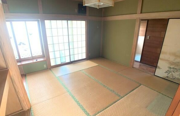大網白里市南横川　平屋中古戸建の和室|敷地約145坪 ３LDK平屋建 バーベキュー・家庭菜・ドックランが可能です。車3台可 閑静な分譲地内