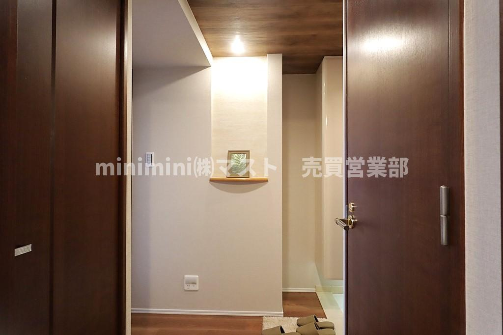 メロディーハイム香里ヶ丘ツインビューアルテアタワーの玄関