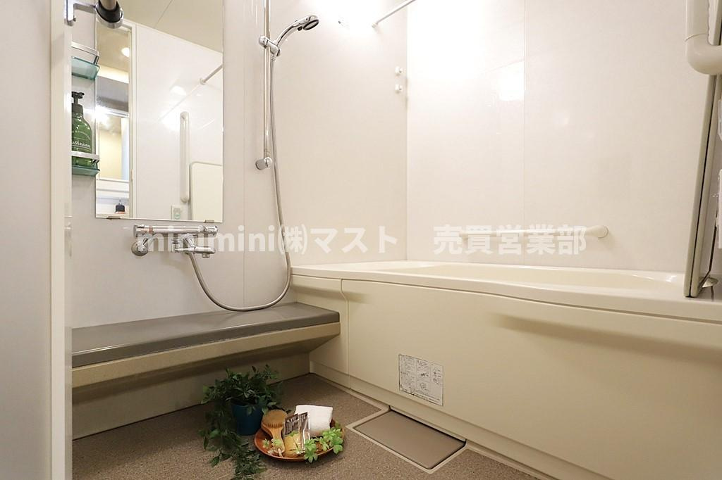 メロディーハイム香里ヶ丘ツインビューアルテアタワーの浴室