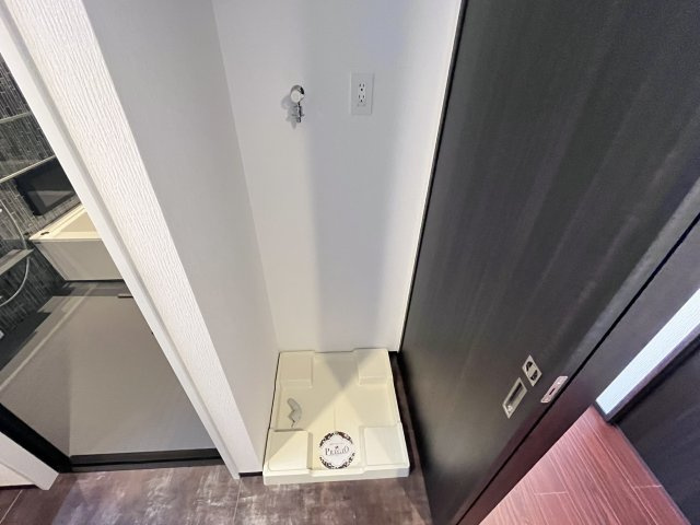 【その他】 | プレジオ西宮北口 | 洗濯機置場です