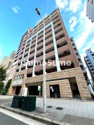 プレサンス難波OCAT前の外観