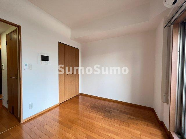 プレサンス難波OCAT前の居間・リビング