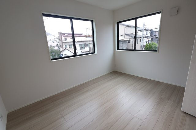 《仲介手数料無料》南区大字太田窪2272-6新築一戸建てジオヴィスタ