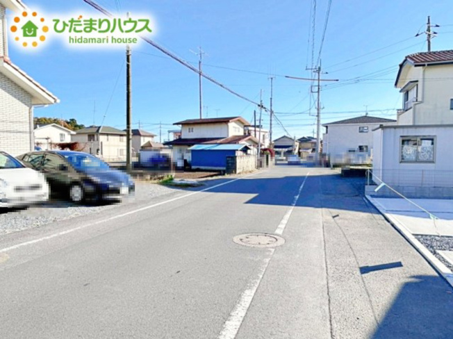 【前面道路含む現地写真】 | ひたちなか市中根12期　新築戸建 | 落ち着いた住環境が魅力的です☆