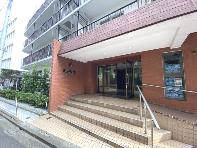 【エントランス】