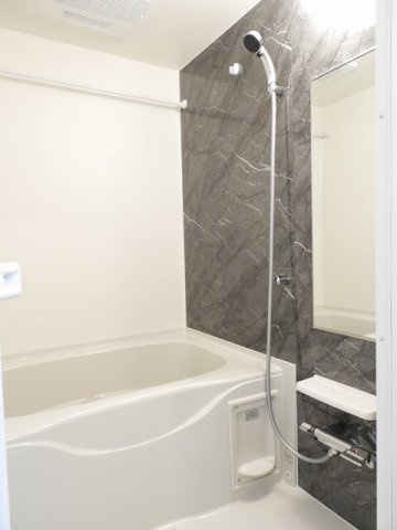 グロース　ブルーメ　城山の浴室|きれいなお風呂です