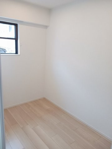 メゾン・ルピナスの内装|明るい色調の室内です