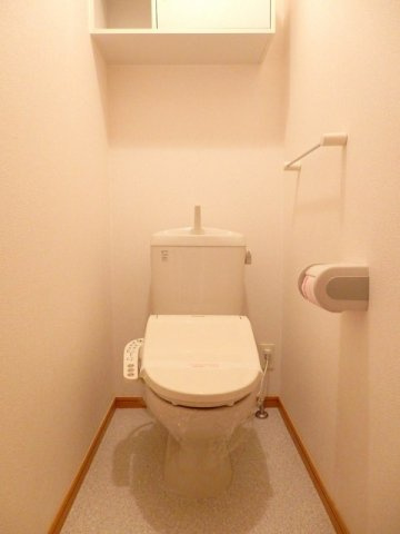 ブリッサ瀬野Ⅰのトイレ|シンプルで使いやすいトイレです