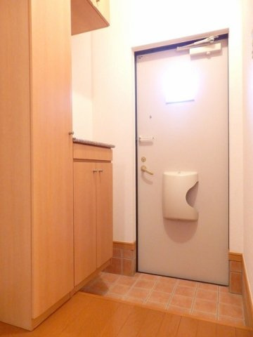 ブリッサ瀬野Ⅰの玄関|シンプルで使いやすい玄関です