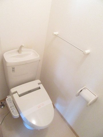 若葉Ｄのトイレ|シンプルで使いやすいトイレです