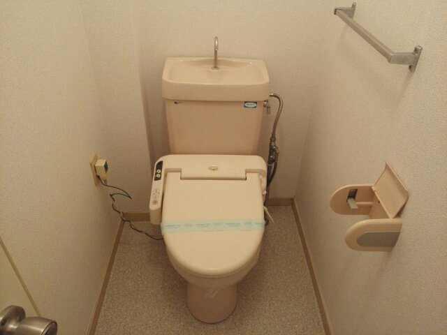 ニューマリッチフジモトのトイレ|トイレもきれいです