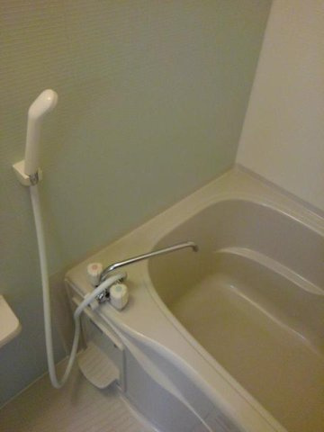 リベーラ　草津南の浴室|落ち着いた空間のお風呂です