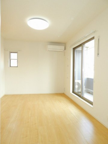 モーデ　エイチの居間・リビング|使いやすい居間です