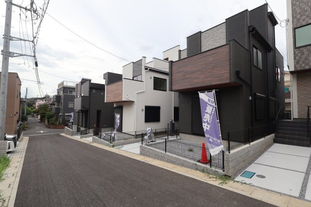 《仲介手数料無料》南区大字太田窪2272-6新築一戸建てジオヴィスタの外観