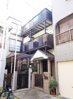 【外観】 | 東灘区本庄町1丁目　中古戸建 | 南北両面彩光のため、明るく、風通しの良い12帖のリビング