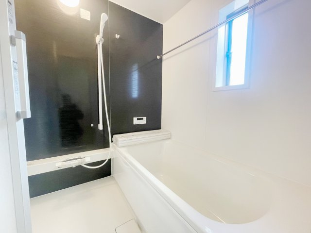 新築戸建・新築建売　会津若松市南千石町第1　東山小・第二中の浴室|浴室暖房乾燥機付きのバスルーム！雨の日など天候不良時の衣類乾燥にも便利な設備です！