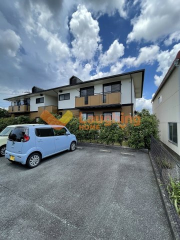 シンセリティの駐車場