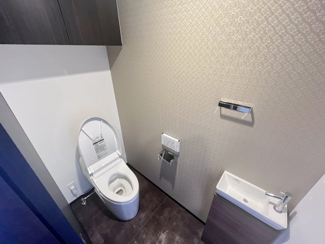 【トイレ】 | プレジオ西宮北口 | シンプルで使いやすいトイレです