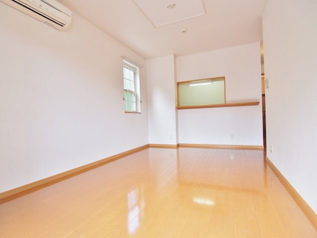 ブリッサ瀬野 Iの居間・リビング