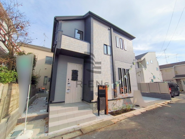 【外観】 | 西東京市泉町３丁目　新築戸建て | 堂々と美しく、魅力的な設計力で叶った匠の邸がここに誕生！
