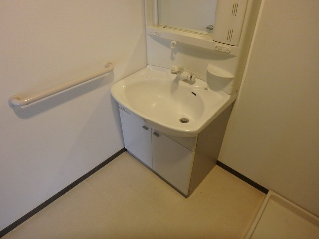王子佐藤ハイムの独立洗面台