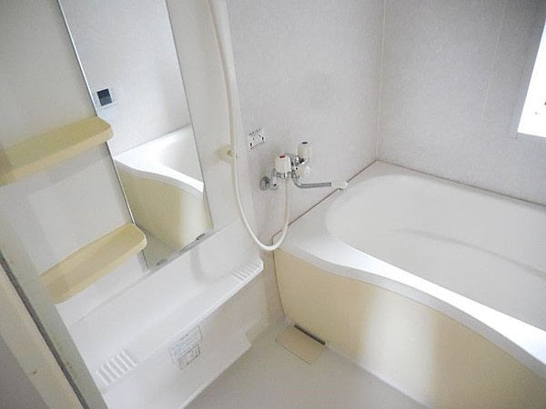 川崎市多摩区西生田２丁目の賃貸マンションの浴室