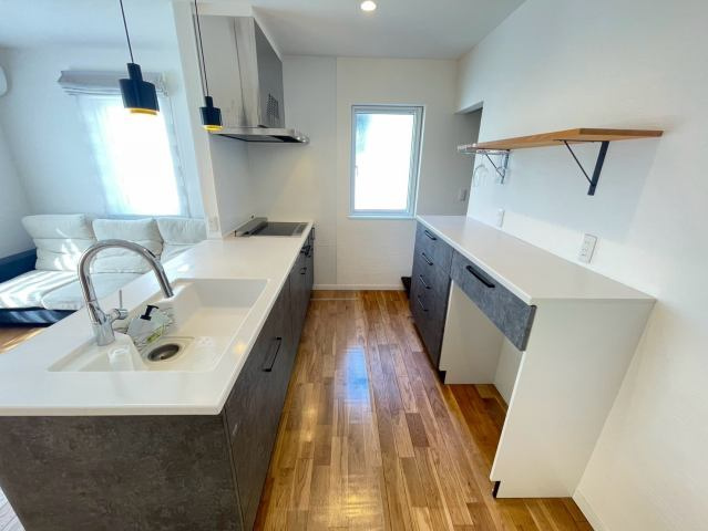 滝沢市大釜風林19-22のキッチン