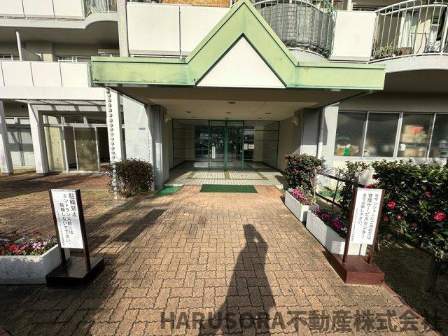 メイプルパーク・スクエア西弐番街のエントランス