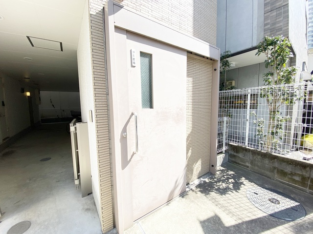 グランドール大宮のその他共用部分|専用のゴミ置き場あります☆