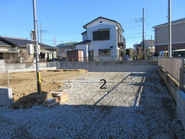 【仲介手数料無料】新築戸建　熊谷市末広4-11-32（全2棟）の前面道路含む現地写真