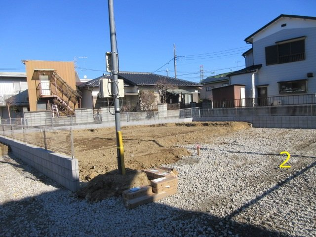 【仲介手数料無料】新築戸建　熊谷市末広4-11-32（全2棟）の前面道路含む現地写真