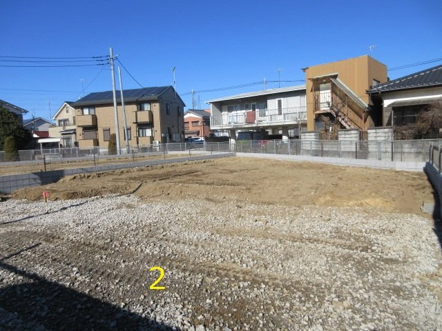 【仲介手数料無料】新築戸建　熊谷市末広4-11-32（全2棟）の前面道路含む現地写真