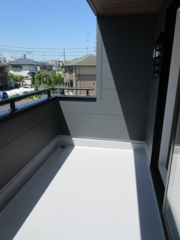 【仲介手数料無料】新築戸建　熊谷市末広4-11-32（全2棟）のバルコニー