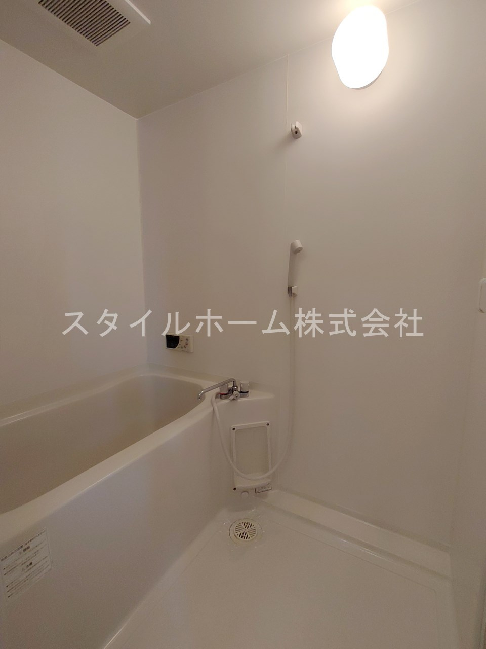 プラッサムコートＭＫ　Ｂの浴室|別部屋写真です。