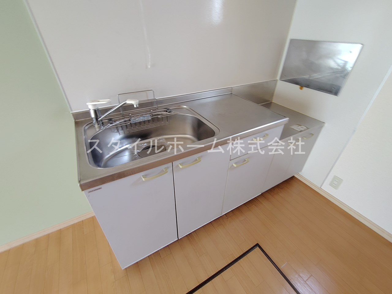 プラッサムコートＭＫ　Ｂのキッチン|別部屋写真です。