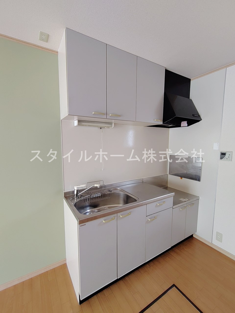 プラッサムコートＭＫ　Ｂのキッチン|別部屋写真です。