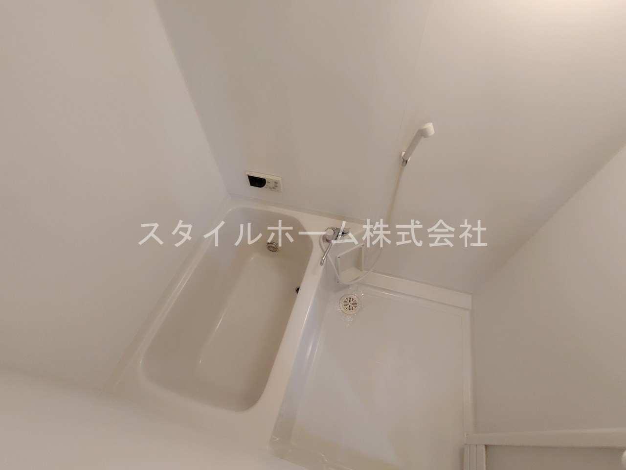 プラッサムコートＭＫ　Ｂの浴室|別部屋写真です。