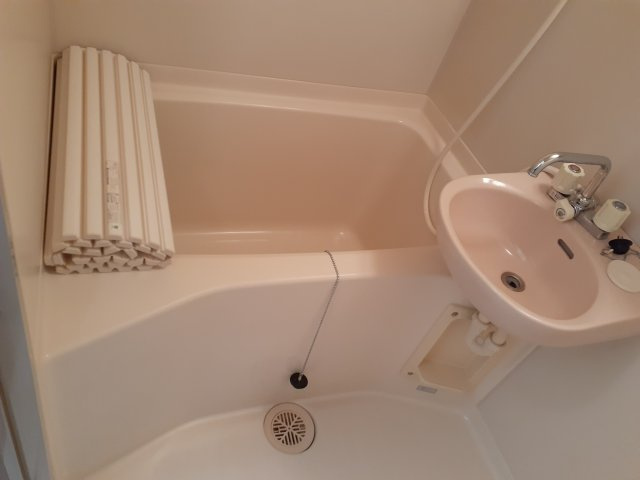 STビルの洗面所|スペースが確保できる洗面所です