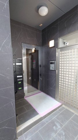 【エントランス】