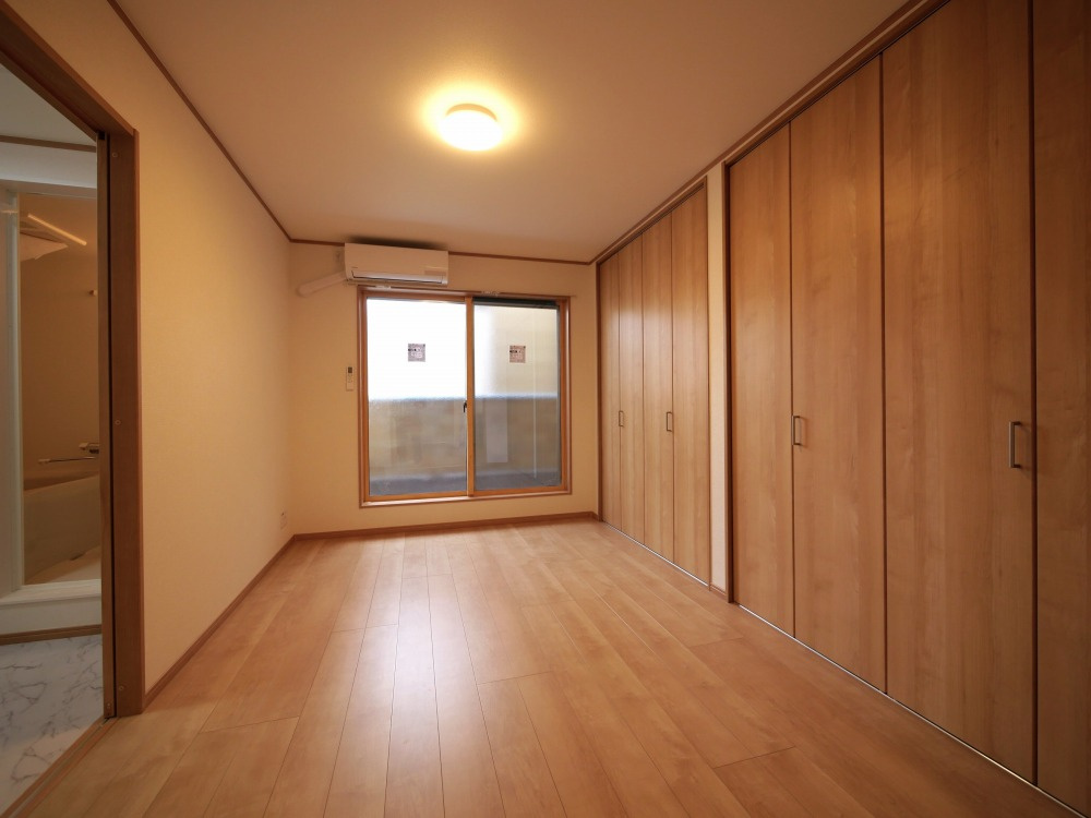 STABLE SHOJIHIGASHIの洋室