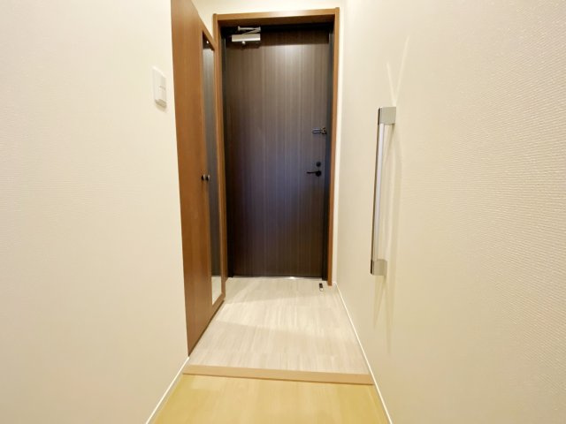 スマートグラン浦和岸町の玄関