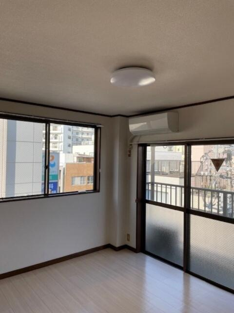 ケイアンドエイチ(K&H)の洋室