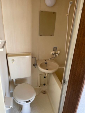 ケイアンドエイチ(K&H)の洗面所